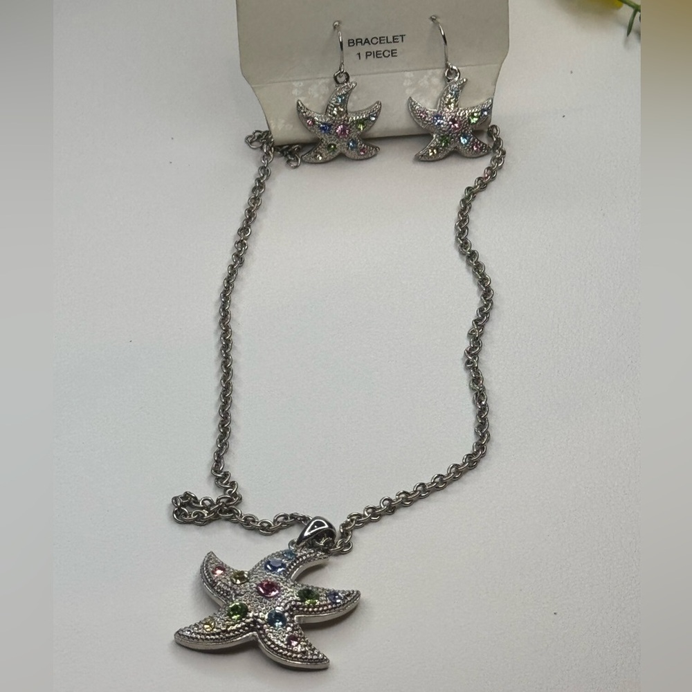 Vintage Silver Starfish Pendant Necklace 16-18 inch and Earring Set